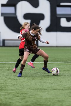 Bild 141 - wBJ FC St. Pauli - Walddoerfer SV : Ergebnis: 3:4